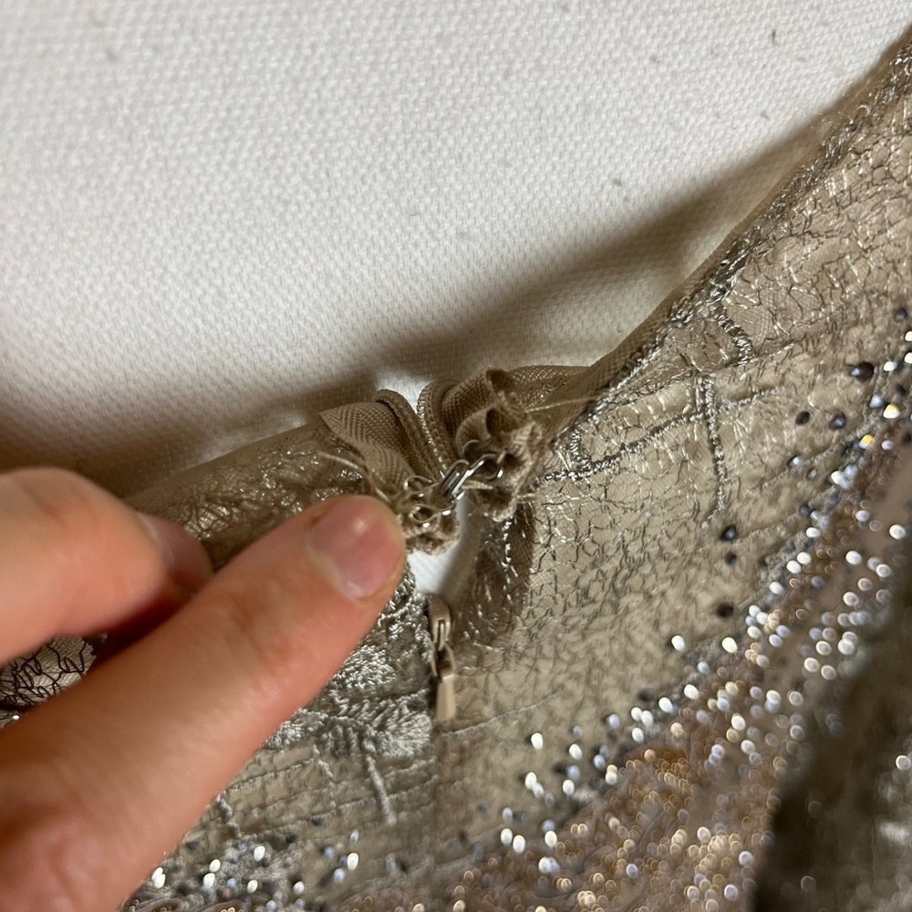 Mac Duggal NWT 20283D Embellished Lace Beaded Evening Gown 18 Silver Champagne - Picture 12 of 15